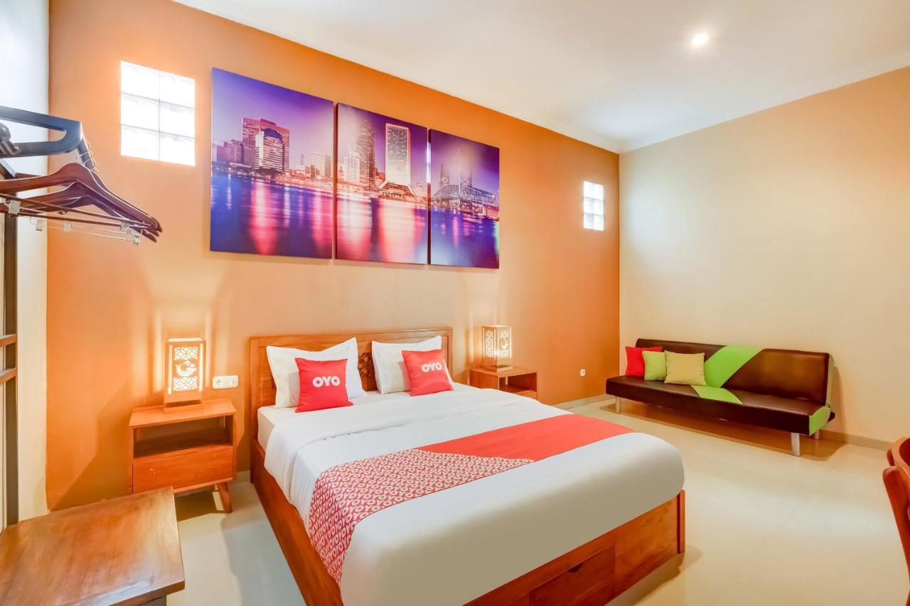 Super Oyo 3496 Griya Gayatri Syariah Hotel Mlati Exterior foto