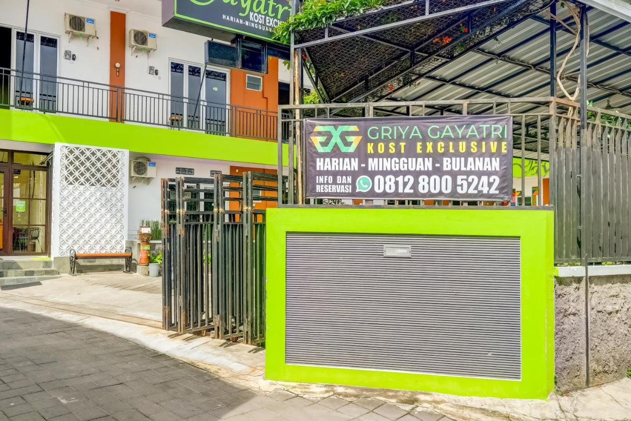 Super Oyo 3496 Griya Gayatri Syariah Hotel Mlati Exterior foto