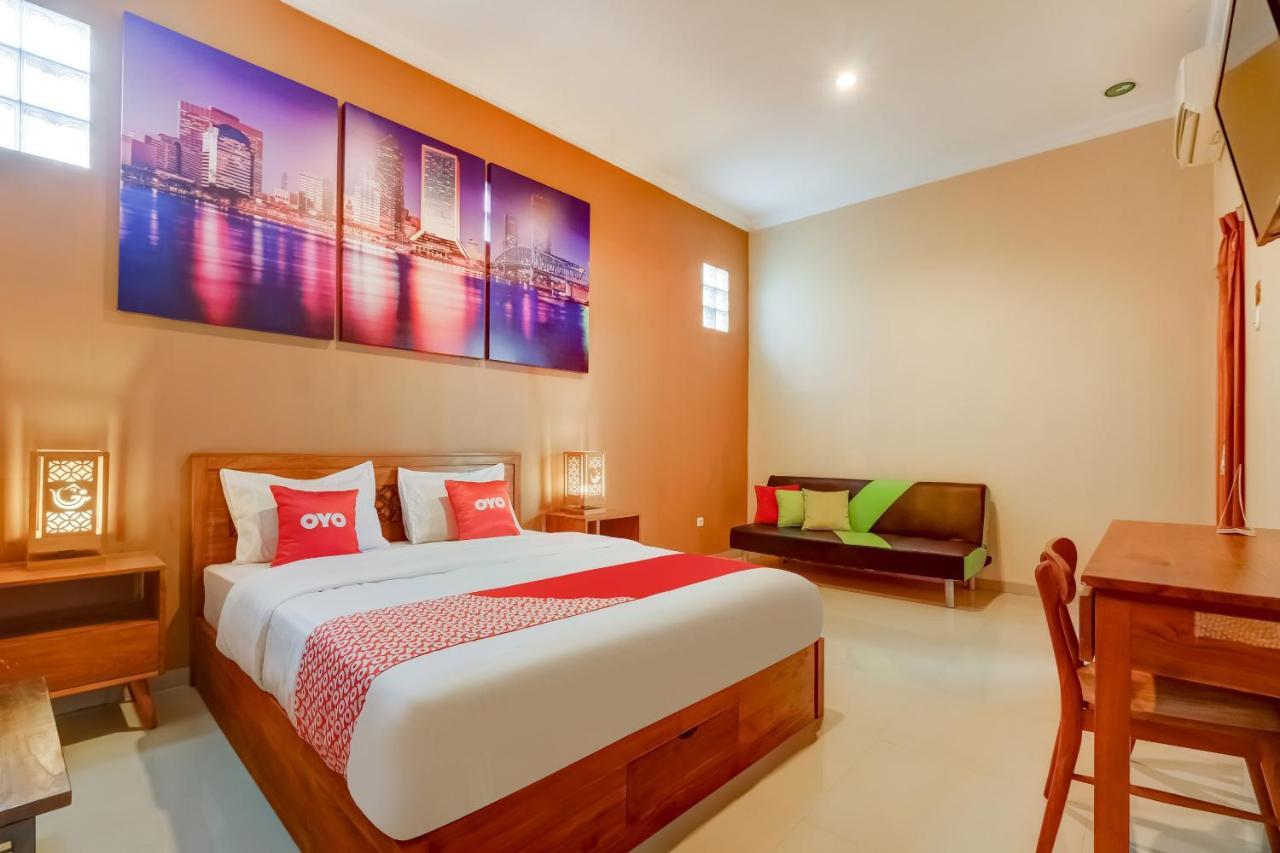 Super Oyo 3496 Griya Gayatri Syariah Hotel Mlati Exterior foto