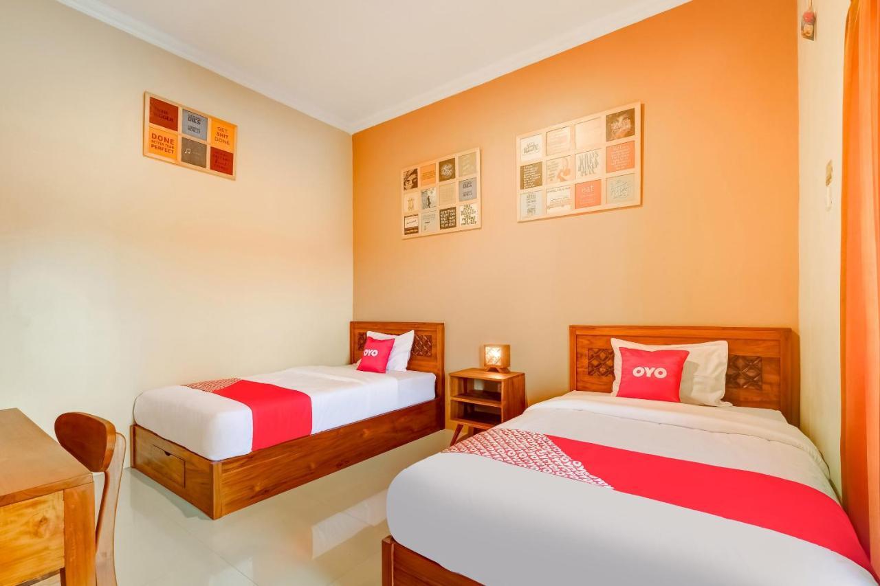 Super Oyo 3496 Griya Gayatri Syariah Hotel Mlati Exterior foto