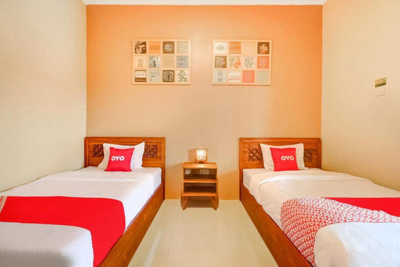 Super Oyo 3496 Griya Gayatri Syariah Hotel Mlati Exterior foto